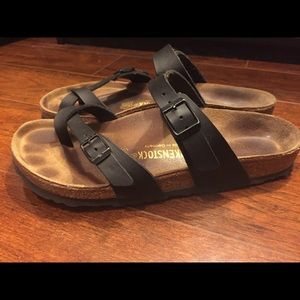 Black Birkenstock Sandals🌞